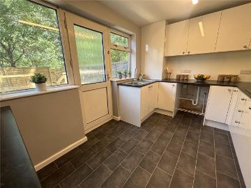 House to rent in Hawkmoor Close, Eaglestone, Milton Keynes, Buckinghamshire, MK6 | Leaders