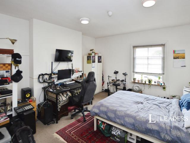 House to rent in Headgate, Colchester, Essex, CO3 | Leaders