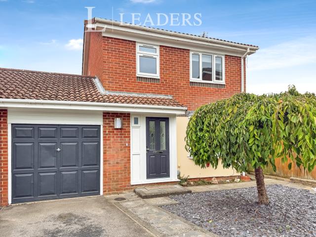 House to rent in Heather Close, Gosport, PO13 | Leaders