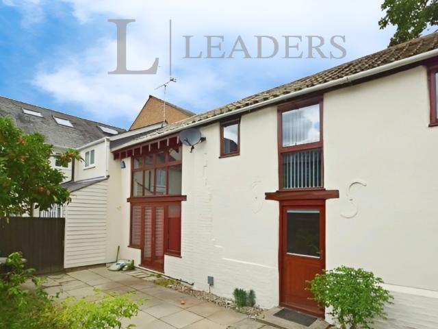 House to rent in High Street, Sawston, Cambridge, Cambridgeshire, CB22 | Leaders