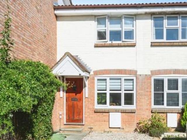 House to rent in Kings Mead, South Nutfield, Redhill, RH1 | Leaders