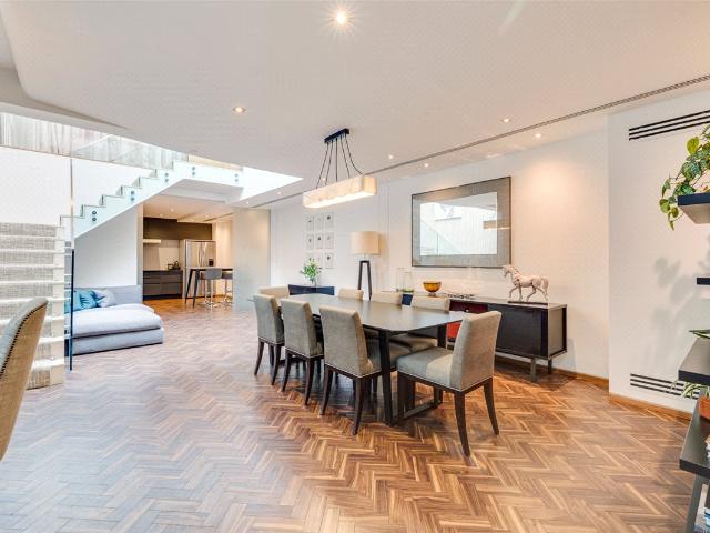 House to rent in Knightsbridge, Cheval Place, SW7: Kensington & Chelsea: KNI210088