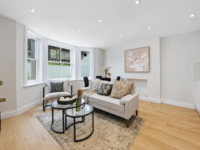 house to rent in Ladbroke Grove, London, W10