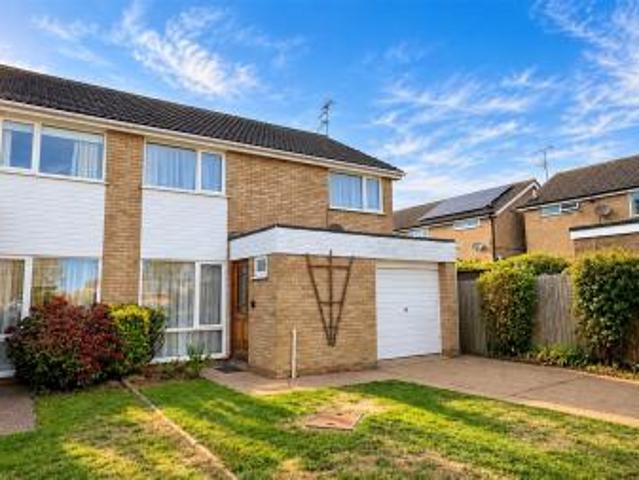 House to rent in Langdale Close, Felixstowe, Suffolk, IP11 | Leaders