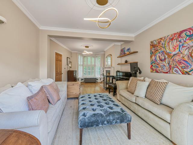 house to rent in Lansdowne Way, London, SW8