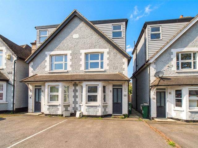 house to rent in London Road, Langley Green