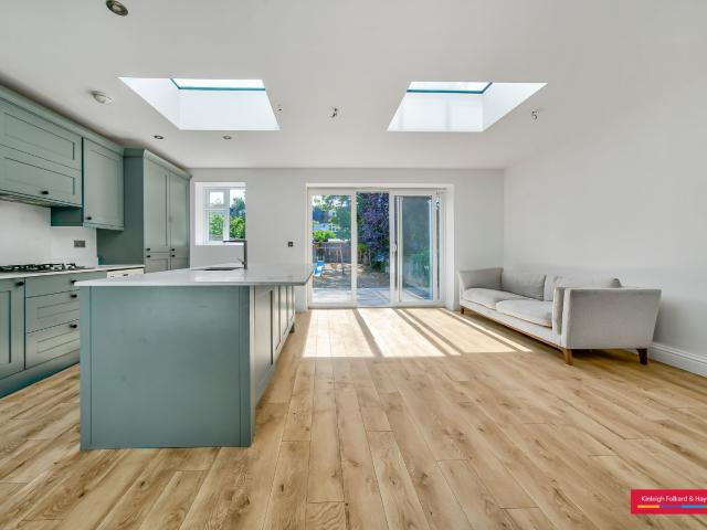 house to rent in Petworth Road, London, N12
