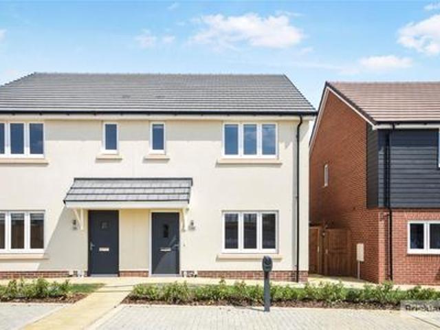 House to rent in Priestley Field Avenue, Little Dunmow, Dunmow, Essex, CM6 | Leaders