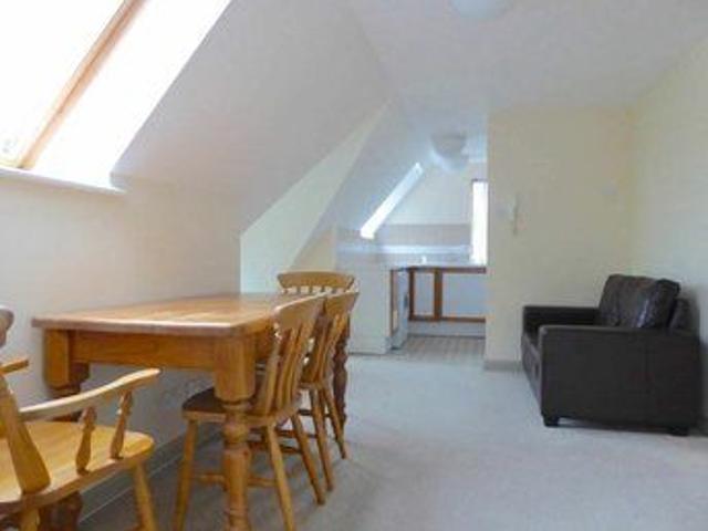House to rent in Stott Gardens, Cambridge, CB4 1FJ