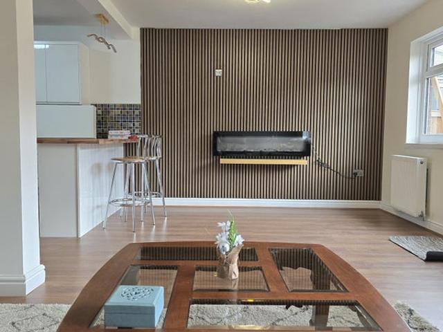 House to rent in Salford