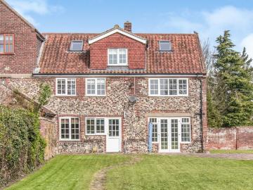 House to rent in School Lane, Rockland St. Mary, Norwich, NR14 | Leaders