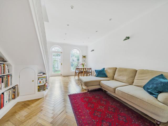 house to rent in Sophia Square, London, SE16