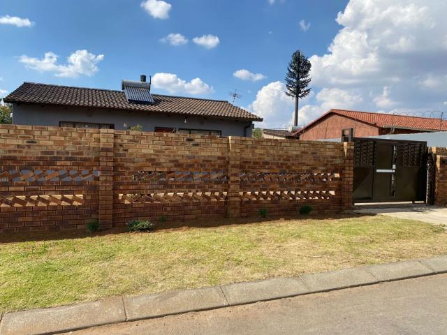 House to rent in Soweto