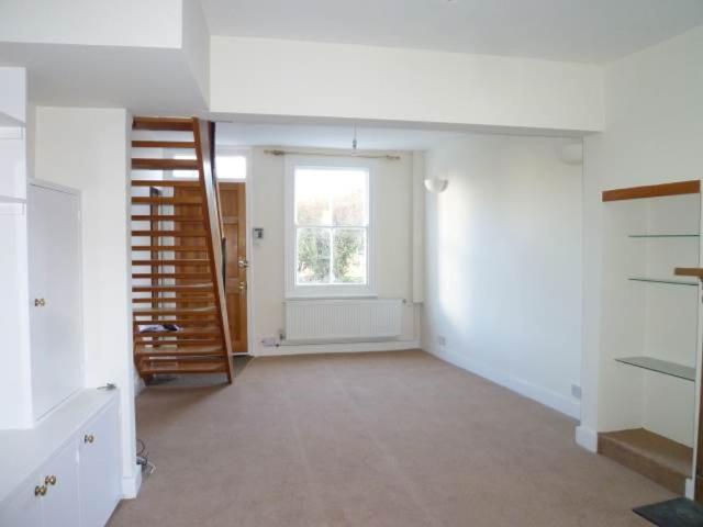House to rent in Springfield Road, Cambridge, CB4 1AD
