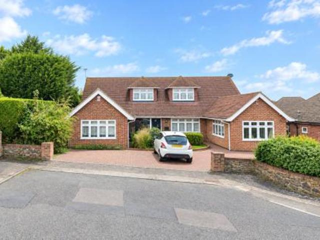 House to rent in The Yews, Gravesend, Kent, DA12 | Leaders