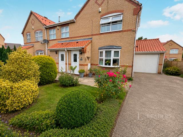 House to rent in The Paddock, Adwick le Street, Doncaster, South Yorkshire, DN6 | Leaders