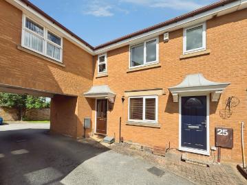 House to rent in The Paddock, Boulton Moor, Derby, DE24 | Leaders