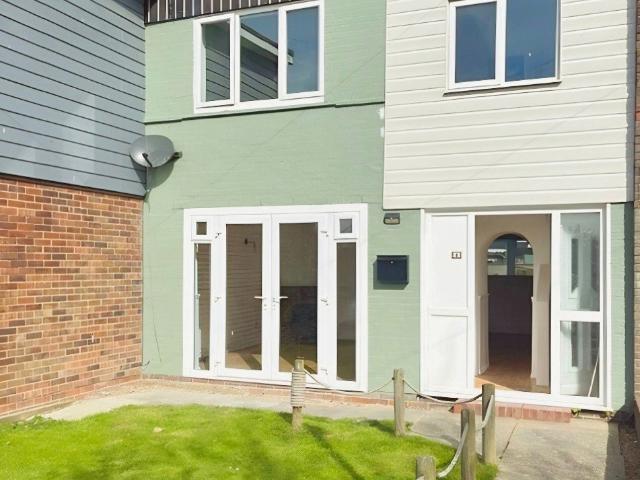 House to rent in The Parade, Beachlands, Pevensey, East Sussex, BN24 | Leaders