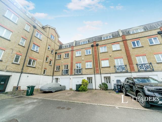House to rent in The Piazza, Sovereign Harbour South, Eastbourne, BN23 | Leaders