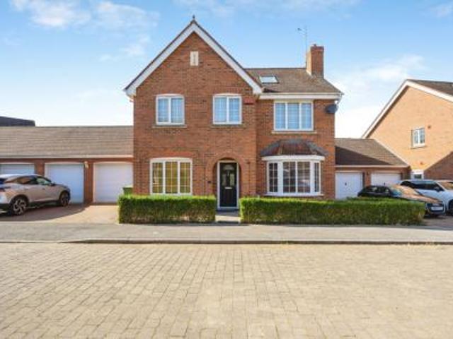 House to rent in Tiverton Crescent, Kingsmead, Milton Keynes, Buckinghamshire, MK4 | Leaders