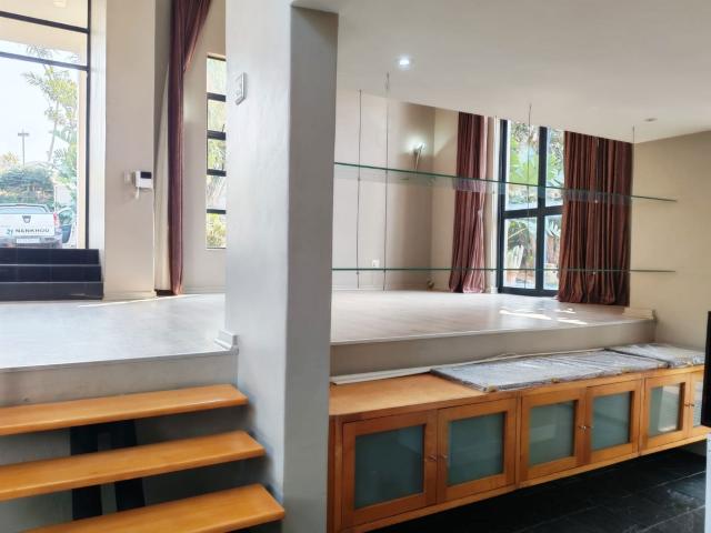 House to rent in uMhlanga Rocks