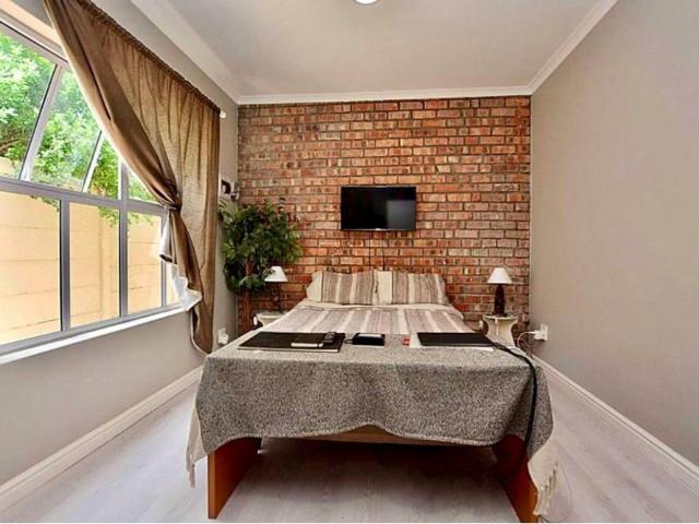 House To Rent in West Beach, Blouberg