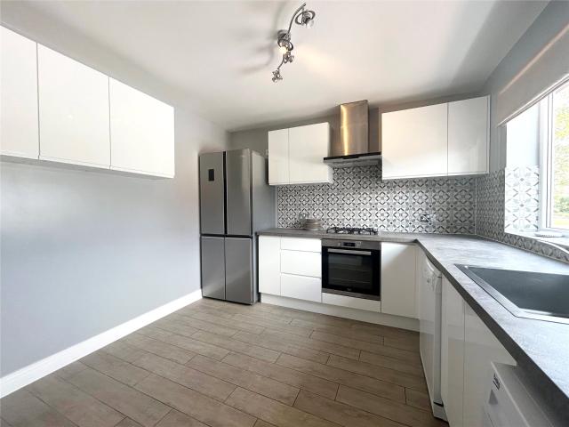 House to Rent in Wokingham Valley Crescent WOL160145