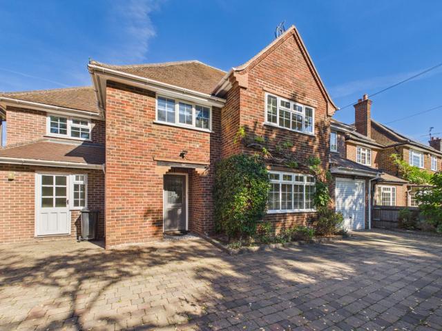 House to Rent in Wokingham London Road WOL240050