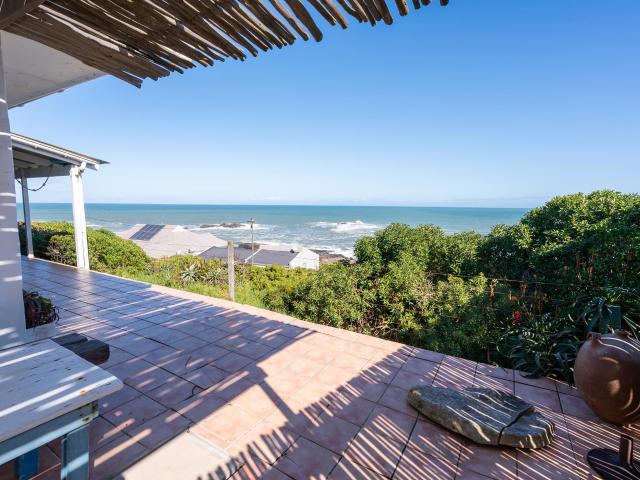 House to rent in Yzerfontein