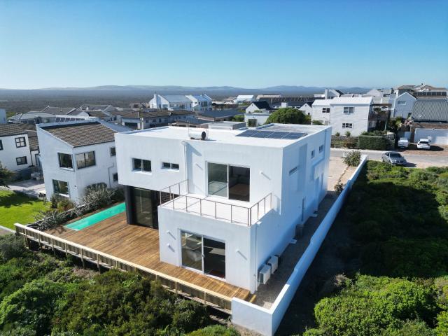 House to rent in Yzerfontein