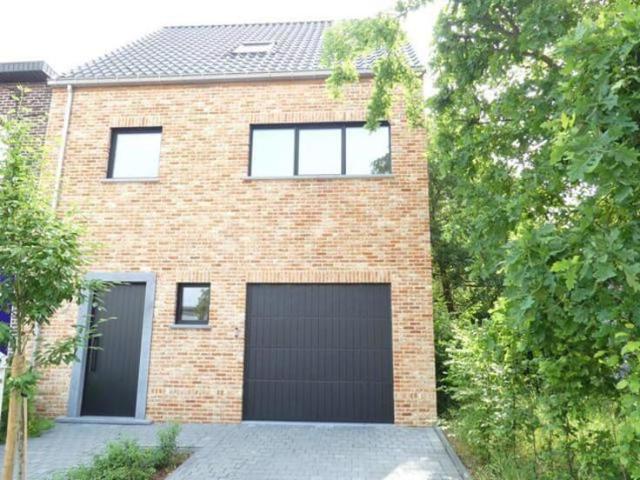 House to rent: Legrellestraat 60, 2590 Berlaar on Realo