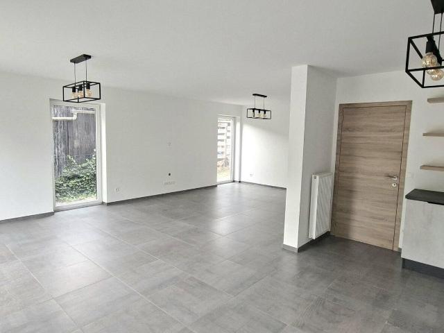 House to rent: Rue des quatre d'gins 26A, 6540 Lobbes on Realo