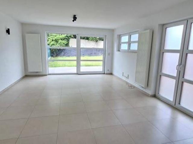 House to rent: Rue du perron 19, 7100 Trivières, La Louvière on Realo