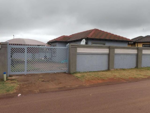 House to Rent The Orchards