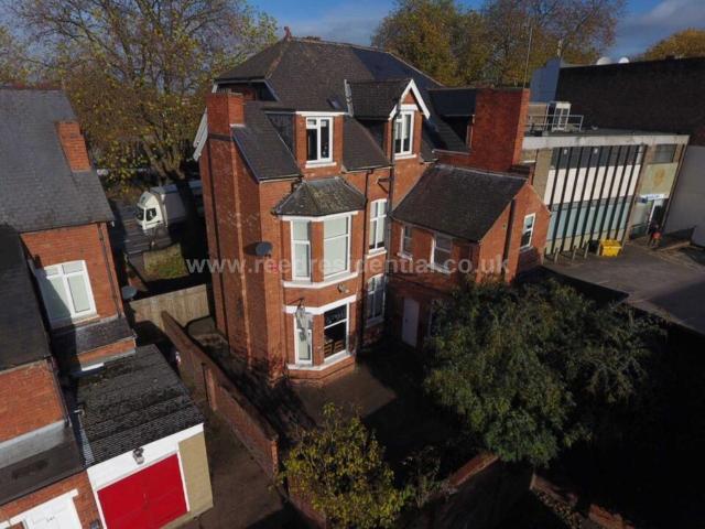 10 bedroom house to rent
