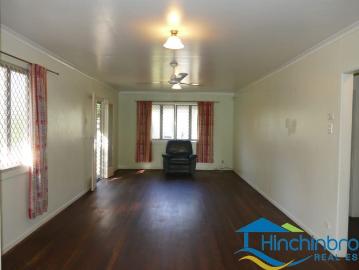 House Two 2 bedrooms, One 1 Bathroom, Carport & Air conditioned