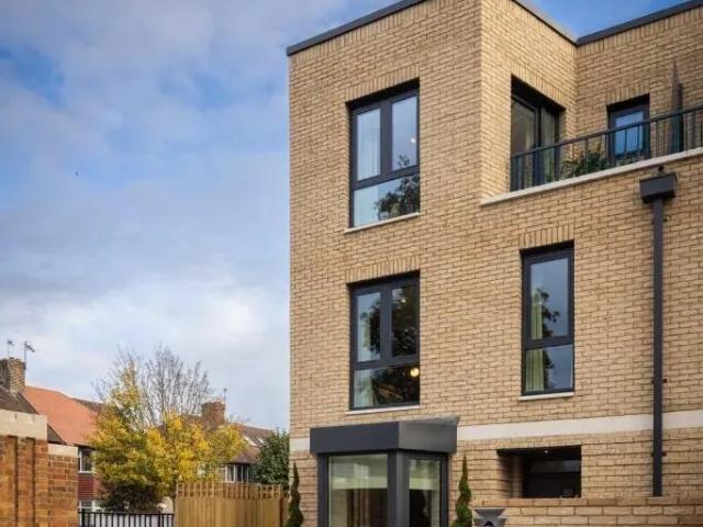 House Twickenham London 102665251