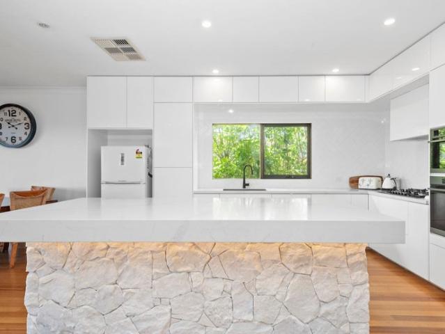 House & Unit, Panoramic Views & Endless Possibilities
