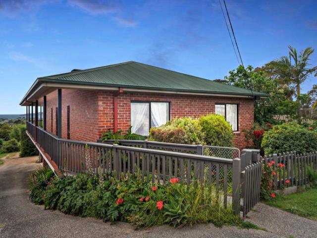 House & Unit, Panoramic Views & Endless Possibilities