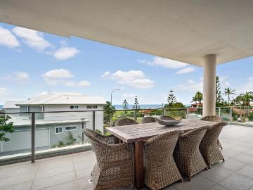 house Unit 101/1 Mawson Close, Caves Beach