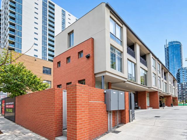 house Unit 1/34 36 Claremont Street, South Yarra