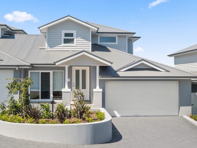 house Unit 2/13 Clarke Street, Bowral