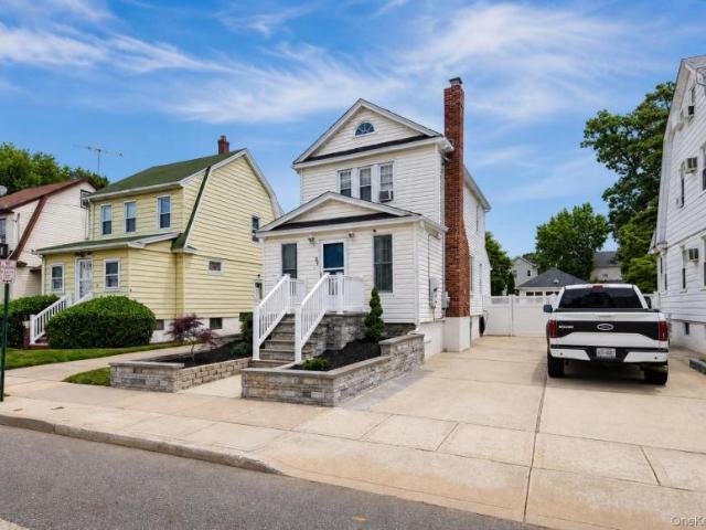 house Valley Stream NY DLS104876514