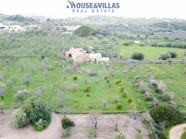 House&Villas Real Estate propone in vendita porzione di rust. 120m² San Paolo
