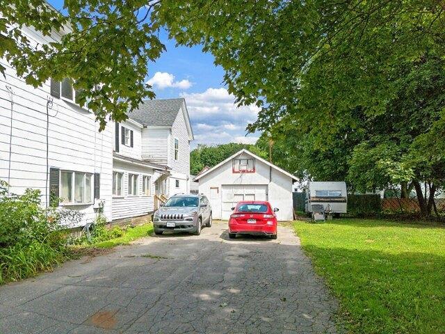 house Waterville ME ES105787326