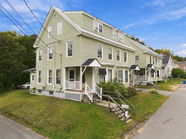 house Waterville ME ES105886916