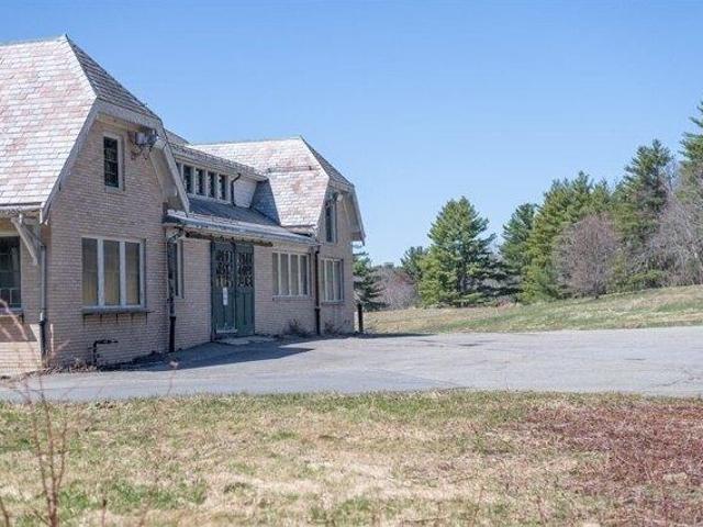 house Weston MA ES105579306