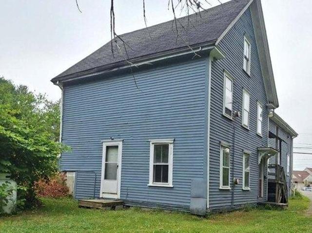 house Winterport ME ES105659748
