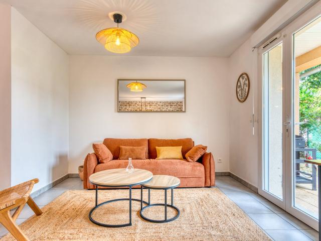 House with a garden 10 minutes from Lyon
