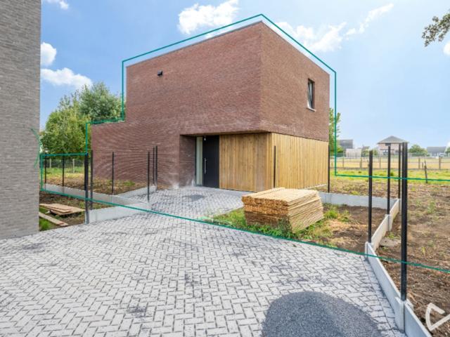 House with four bedrooms in Brakel